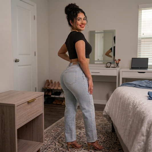 Coreava BBL Jeans